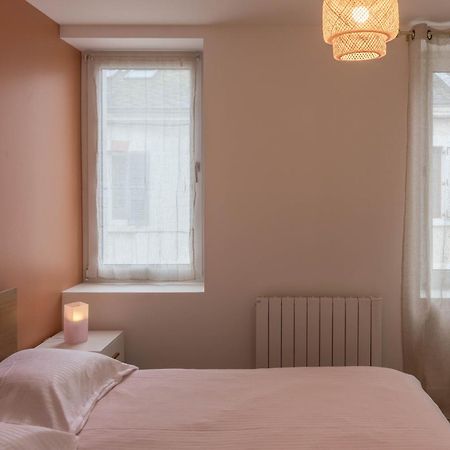 Beau Quartier Et Central, Maison Spacieuse Avec Cour, 3 Chambres, 3 Salles De Bains A 10 Min A Pied De La Gare Орлеан Екстер'єр фото