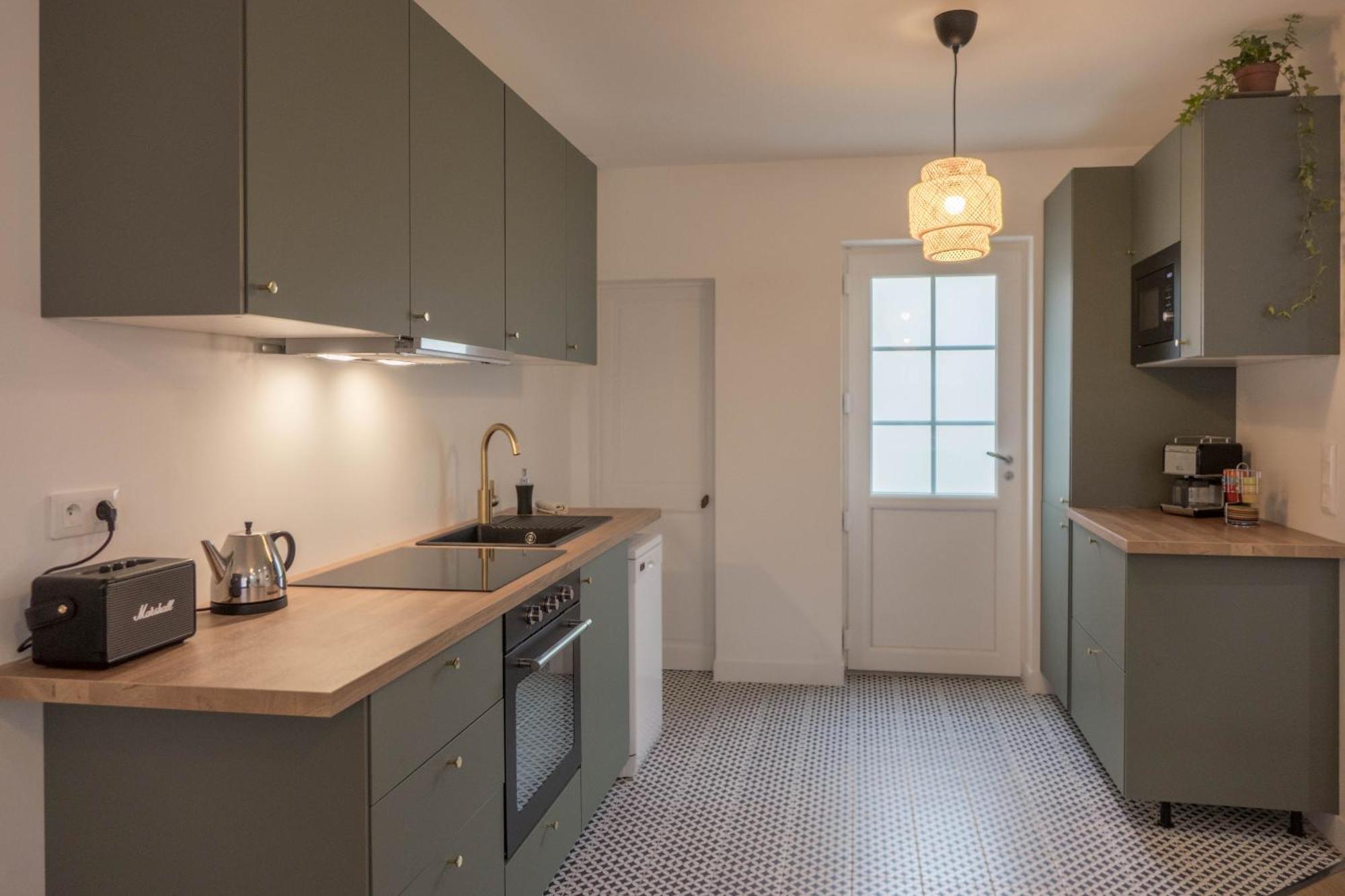 Beau Quartier Et Central, Maison Spacieuse Avec Cour, 3 Chambres, 3 Salles De Bains A 10 Min A Pied De La Gare Орлеан Екстер'єр фото