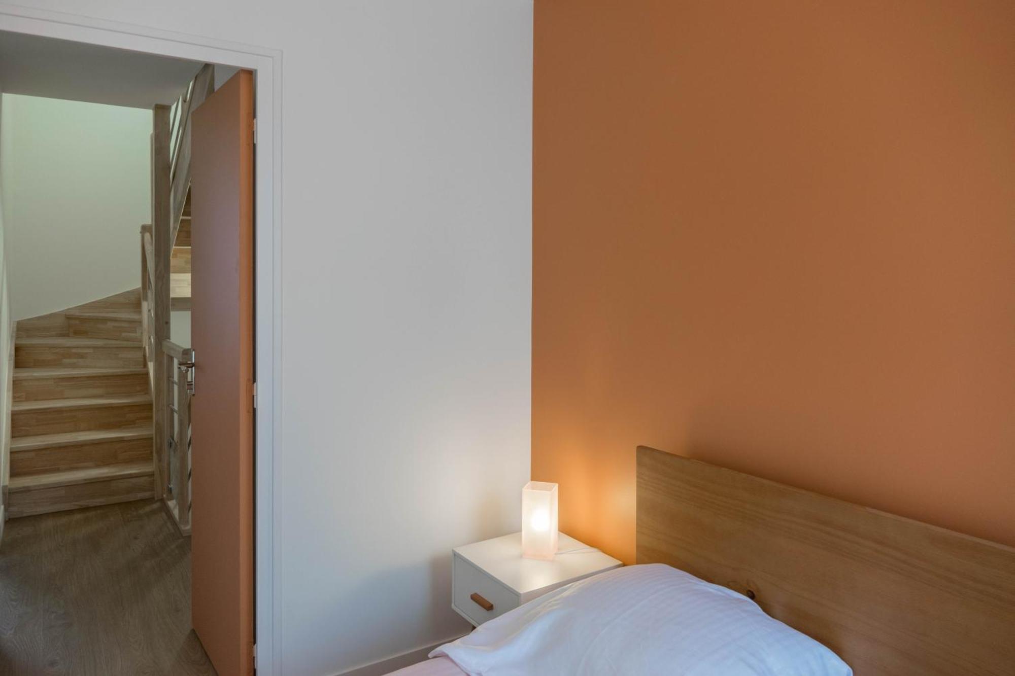 Beau Quartier Et Central, Maison Spacieuse Avec Cour, 3 Chambres, 3 Salles De Bains A 10 Min A Pied De La Gare Орлеан Екстер'єр фото