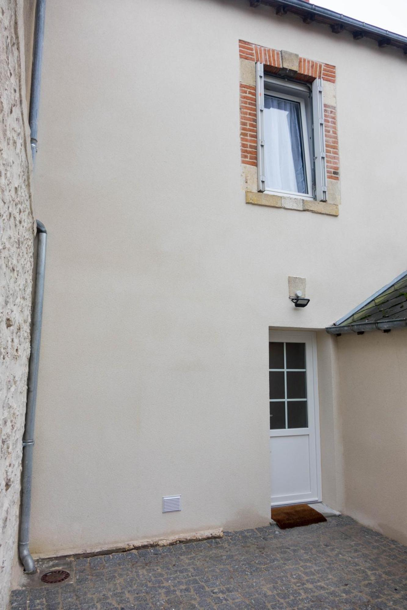 Beau Quartier Et Central, Maison Spacieuse Avec Cour, 3 Chambres, 3 Salles De Bains A 10 Min A Pied De La Gare Орлеан Екстер'єр фото