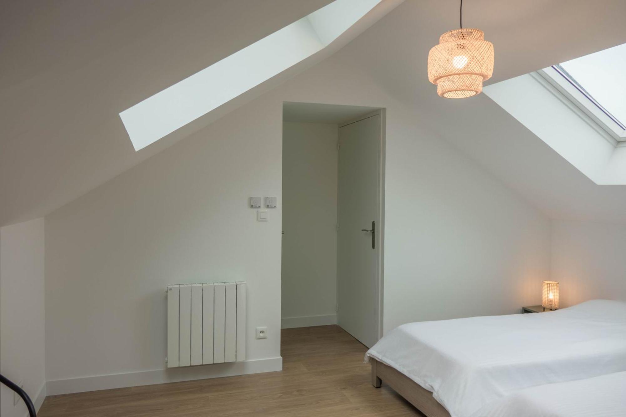 Beau Quartier Et Central, Maison Spacieuse Avec Cour, 3 Chambres, 3 Salles De Bains A 10 Min A Pied De La Gare Орлеан Екстер'єр фото